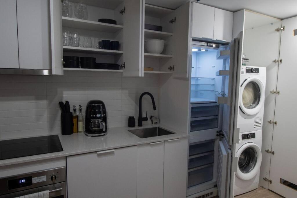 Bel Appartement Au Centre-Ville Montréal Exteriör bild