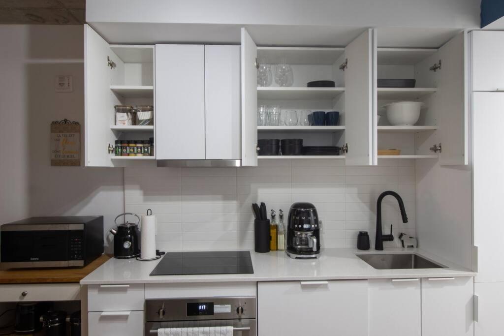 Bel Appartement Au Centre-Ville Montréal Exteriör bild